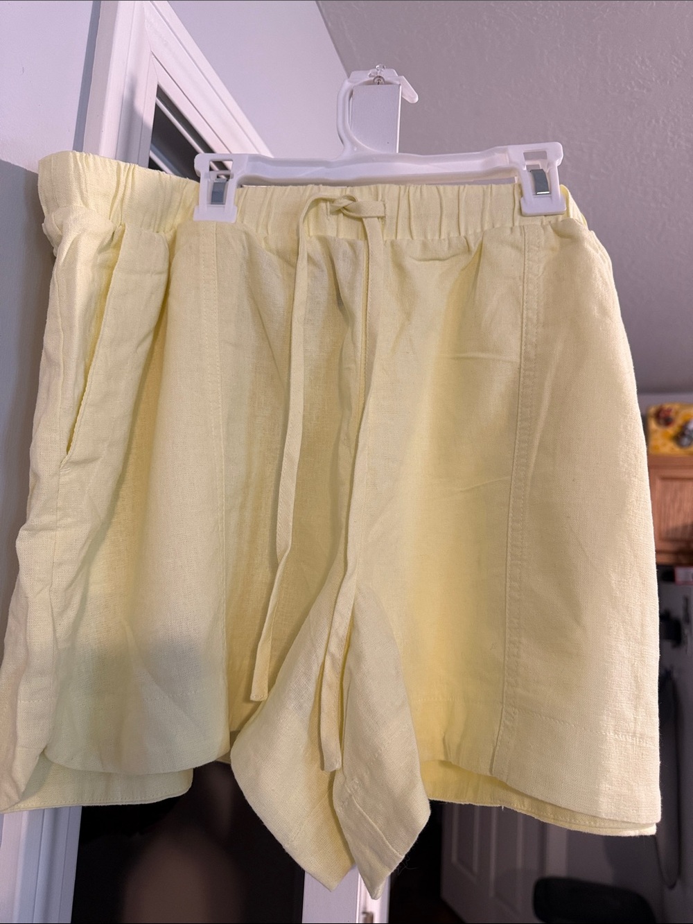 Universal Thread Pale Yellow Linen-Blend Shorts